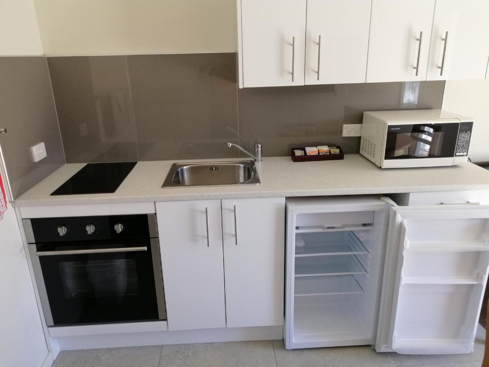 Bayfield Motel and Apartment