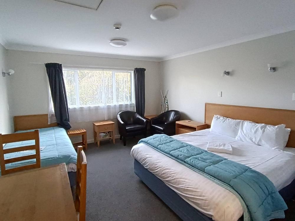 Bayfield Motel and Apartment